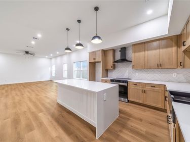 816 Lambert Street, Dallas, TX 75203