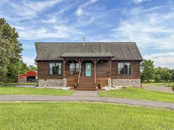 26 Muddy Bayou, Mt. Vernon, AR 72111