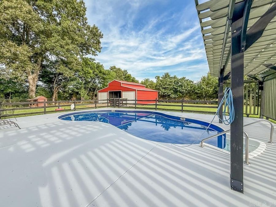 Property Image 38