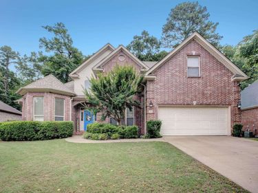 2900 Mossy Creek Drive, Little Rock, AR 72211