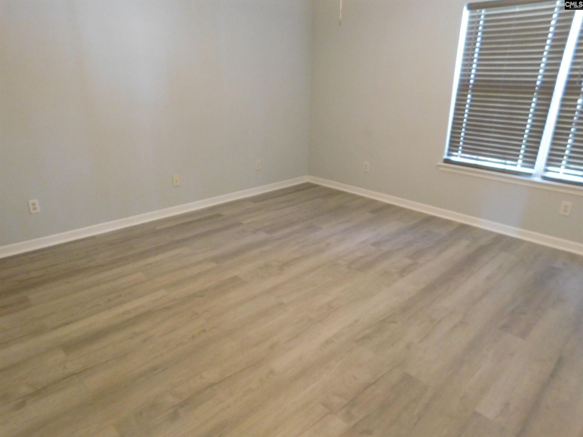 141 Wincay Road  Photo 5