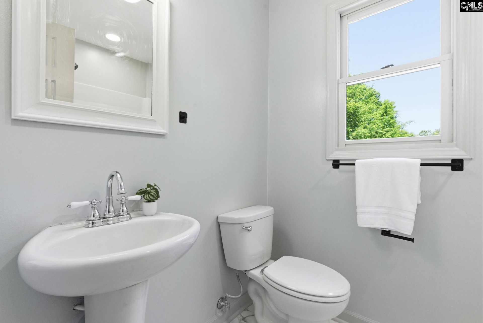108 Shantel Court  Photo 33