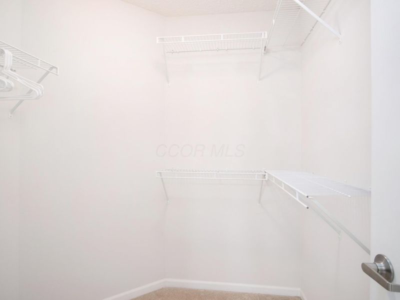 7390 Falls View Circle , Delaware, OH 43015 Photo 16