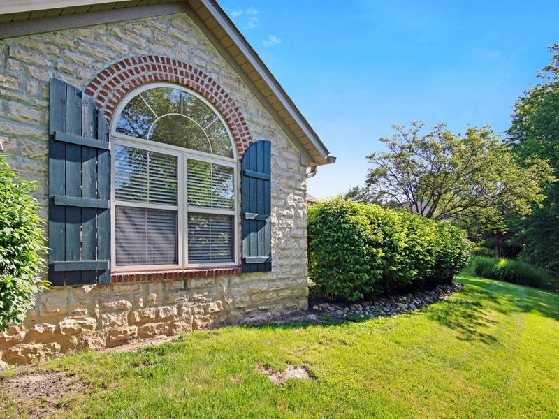 7390 Falls View Circle , Delaware, OH 43015 Photo 4