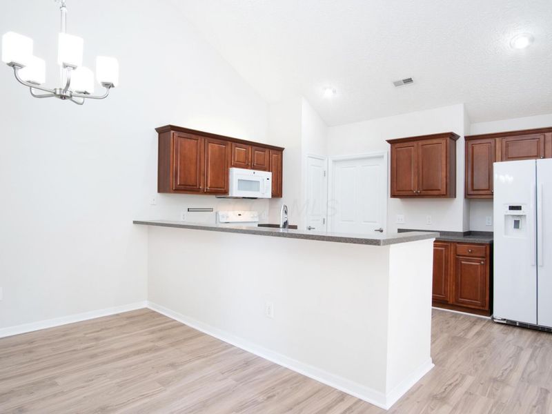 7390 Falls View Circle , Delaware, OH 43015 Photo 8
