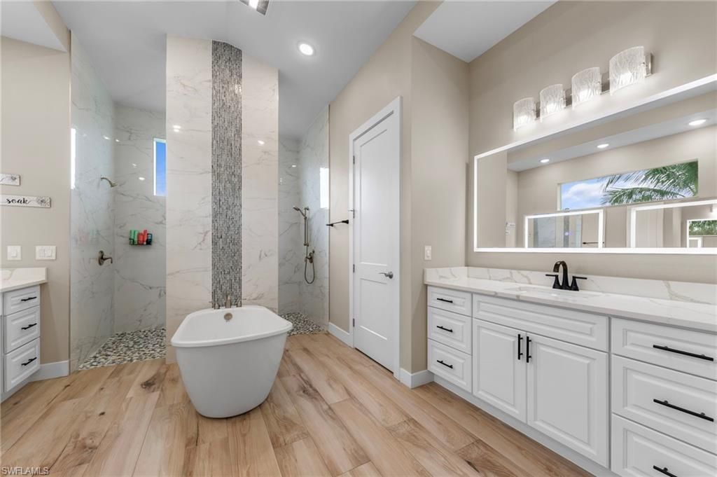 3817 Kismet Lakes Ln, Cape Coral, FL 33993 Photo