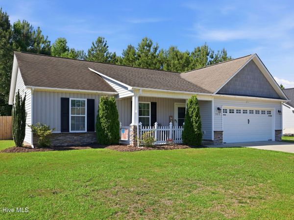322 Tamarack Drive , Ayden, NC 28513