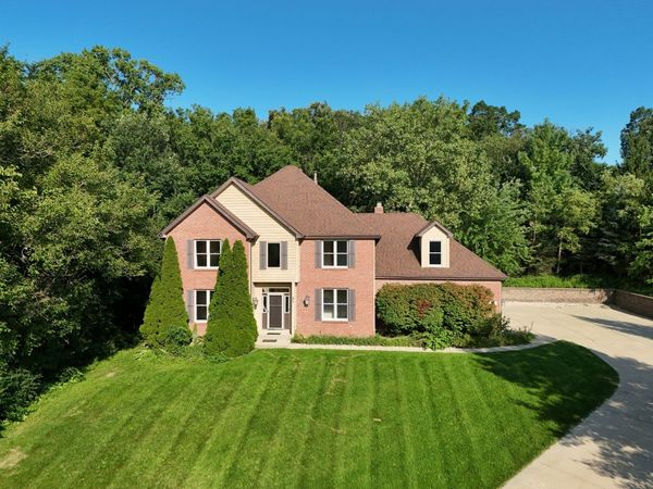 97 Crooked Creek Drive, Yorkville, IL 60560