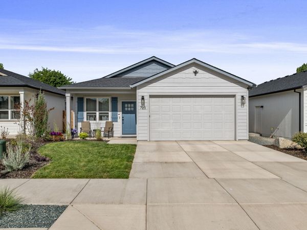 723 Dahl Place, Medford, OR 97501