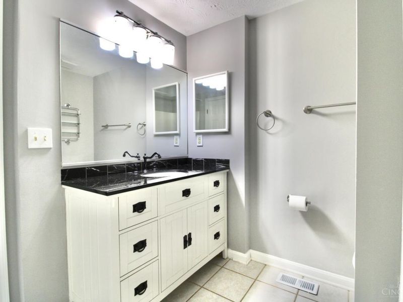 512 Glencoe Court, Mason, OH 45040 Photo 9