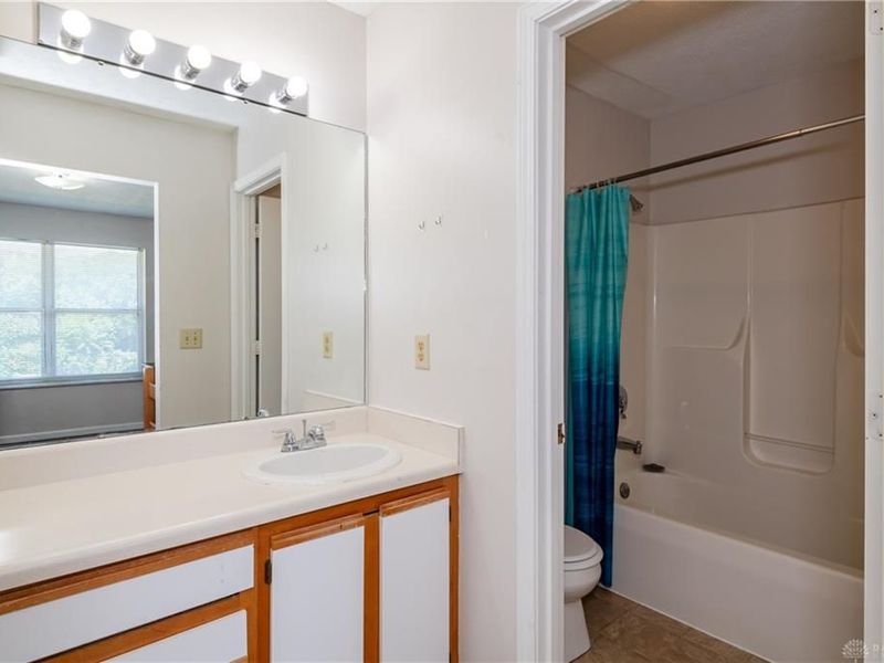 978 Irving Avenue, Unit 25, Dayton, OH 45419 Photo 20