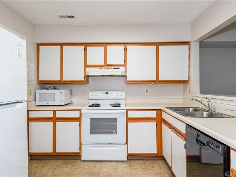 978 Irving Avenue, Unit 25, Dayton, OH 45419 Photo 30