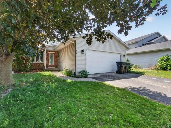 414 Meadow Oak Trail, Deforest, WI 53532