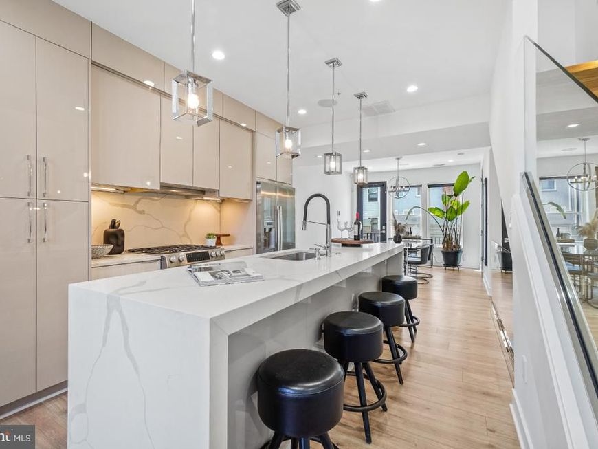 558 Harvard Street NW , Unit B, Washington, DC 20001 Main Photo