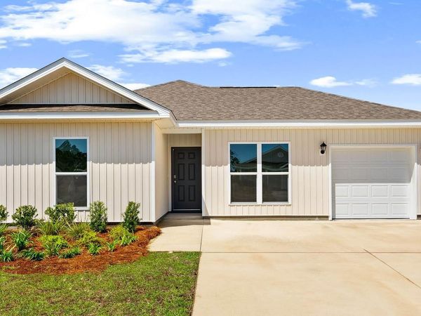 2196 Sandhill St, Cantonment, FL 32533