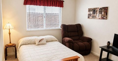 8523 Daimler Way, Sacramento, CA 95828 Photo