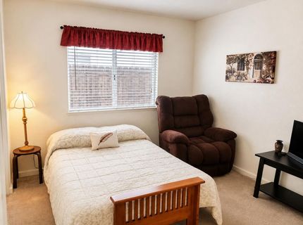 8523 Daimler Way, Sacramento, CA 95828 Photo