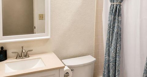 8523 Daimler Way, Sacramento, CA 95828 Photo