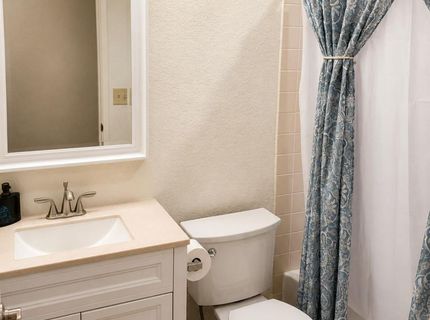 8523 Daimler Way, Sacramento, CA 95828 Photo