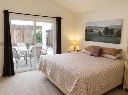 8523 Daimler Way, Sacramento, CA 95828 Photo
