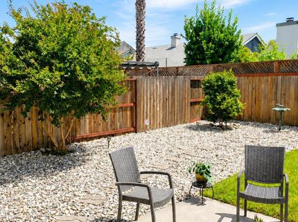 8523 Daimler Way, Sacramento, CA 95828 Photo