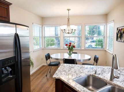 8523 Daimler Way, Sacramento, CA 95828 Photo