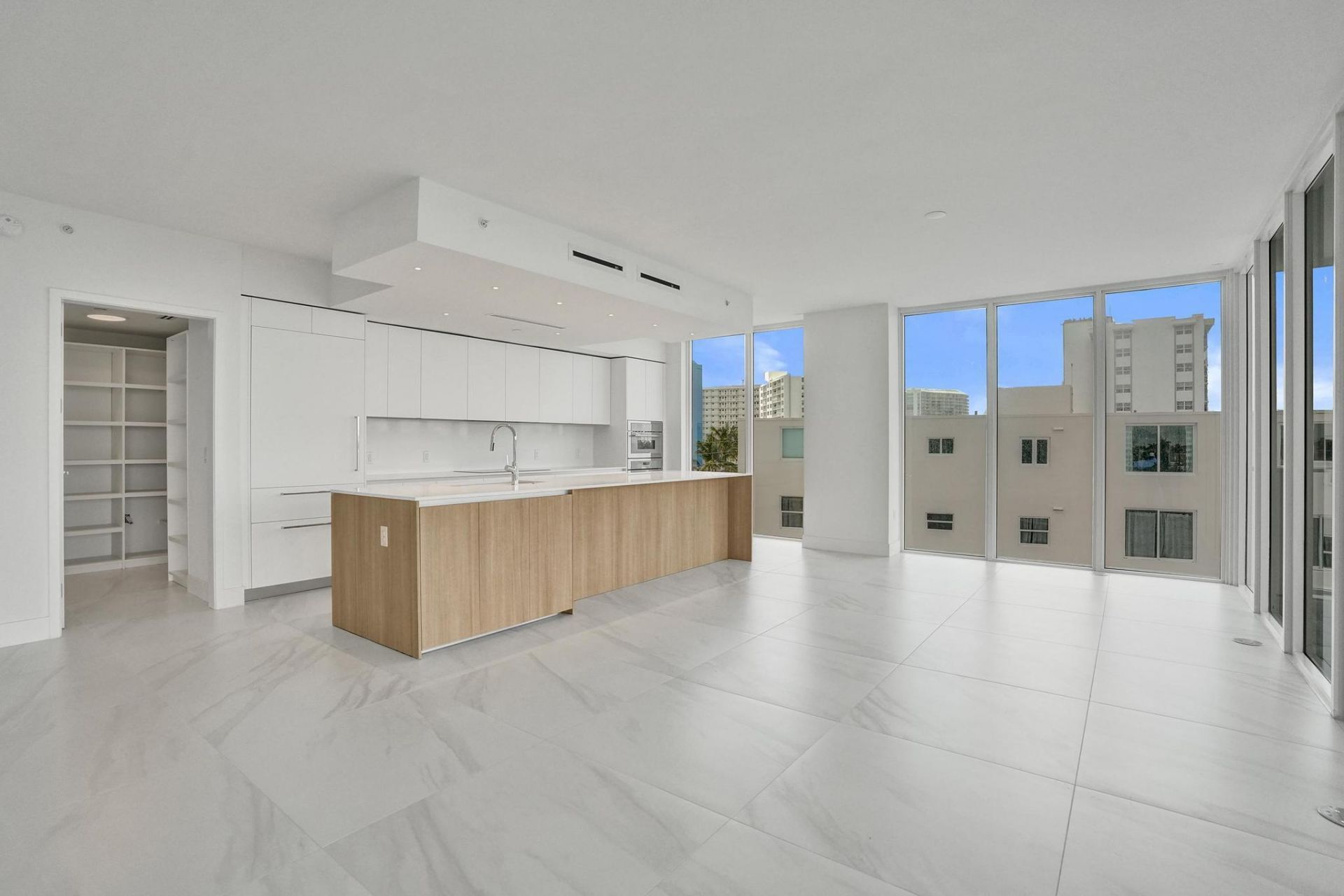 407 N Riverside Drive, Unit 401, Pompano Beach, FL 33062 Photo