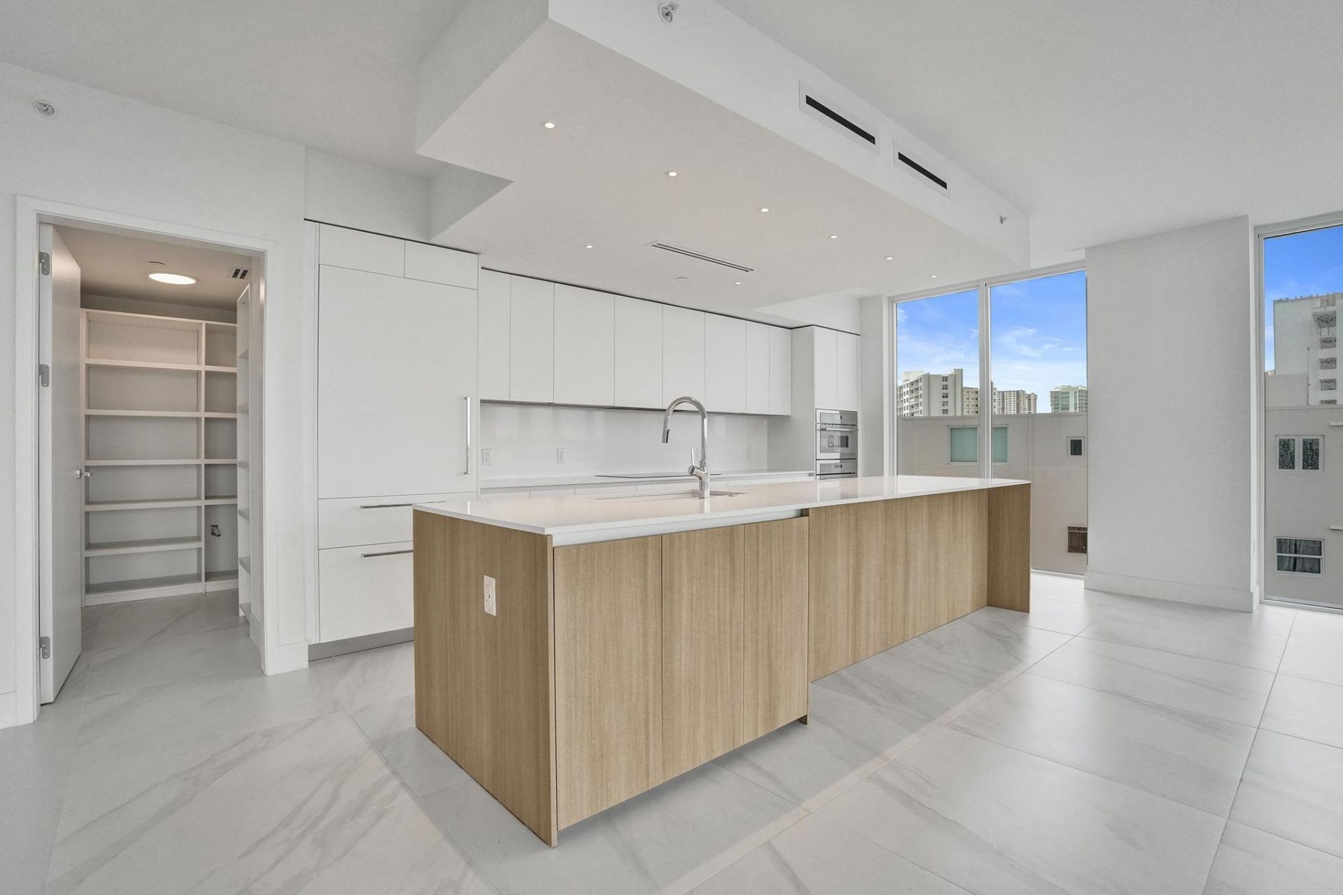 407 N Riverside Drive, Unit 401, Pompano Beach, FL 33062 Photo