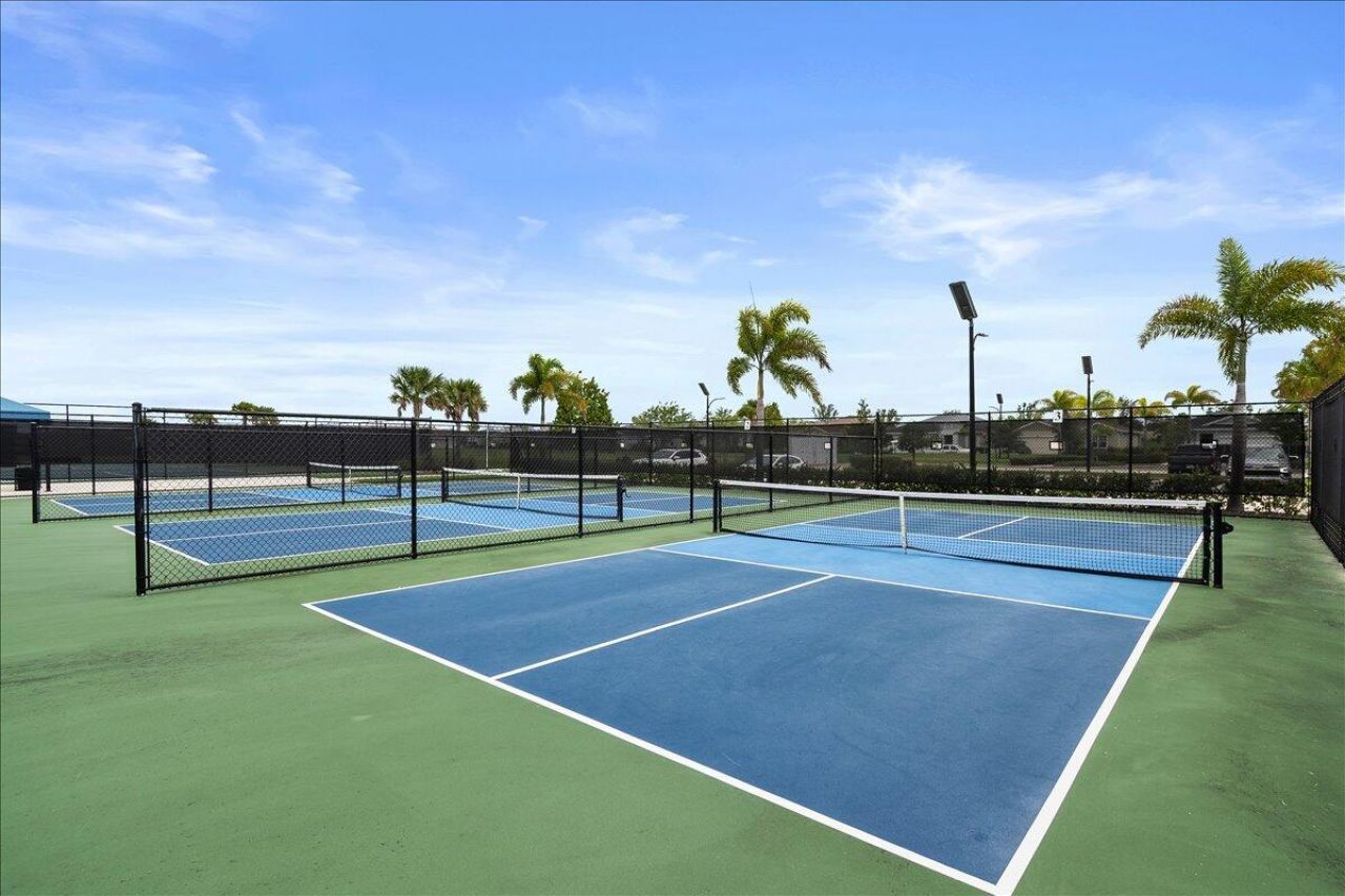 786 SE Woodbine Road, Port Saint Lucie, FL 34984 Photo