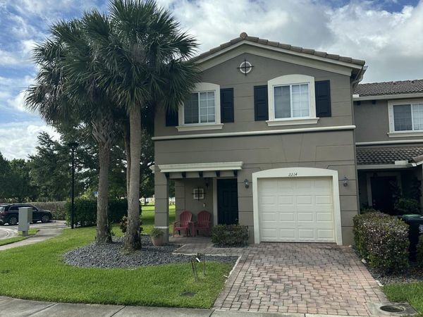 2214 SW Marshfield Court, Port St. Lucie, FL 34953