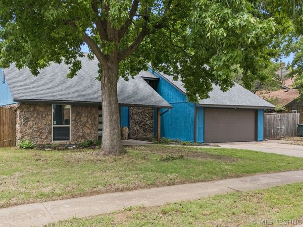 2008 N Main Street , Owasso, OK 74055