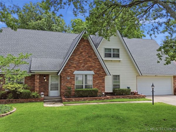 6553 S Hudson Place, Tulsa, OK 74136