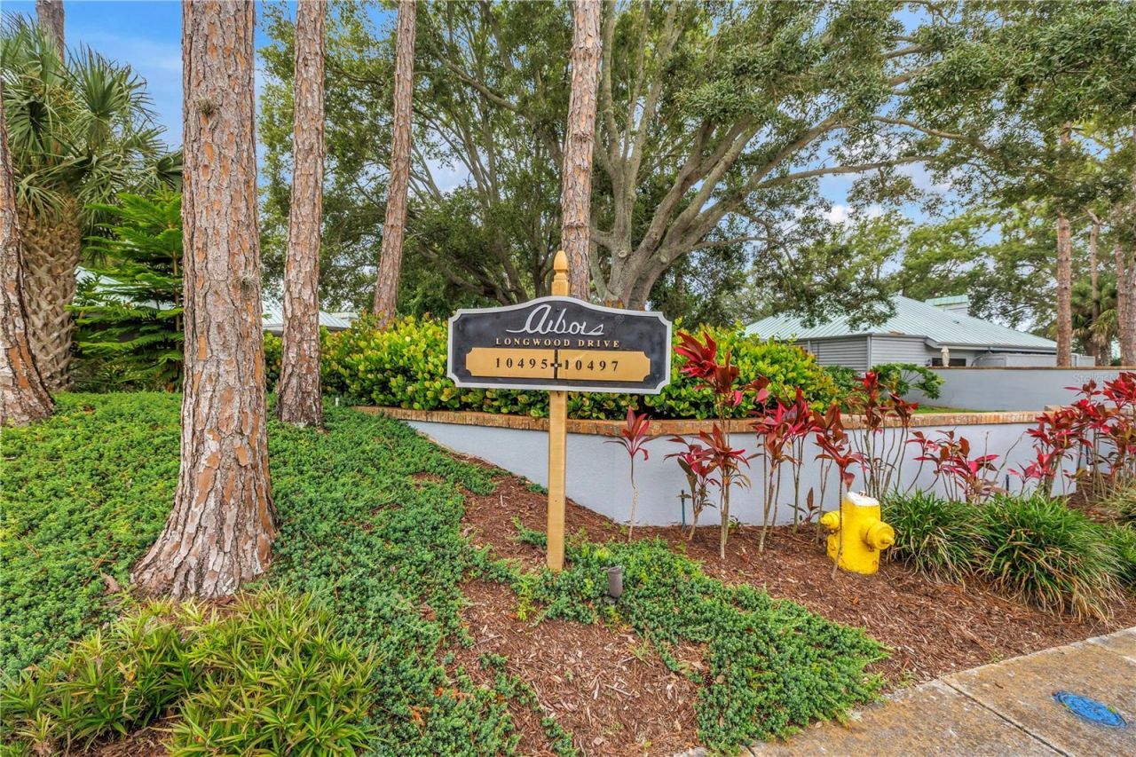 10495 Longwood Drive , Seminole, FL 33777 Photo