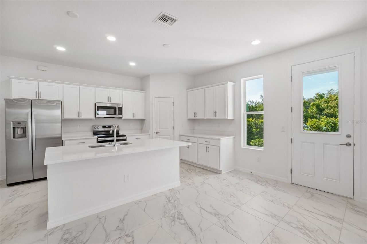 607 Silver Stream Court, Brandon, FL 33511 Photo