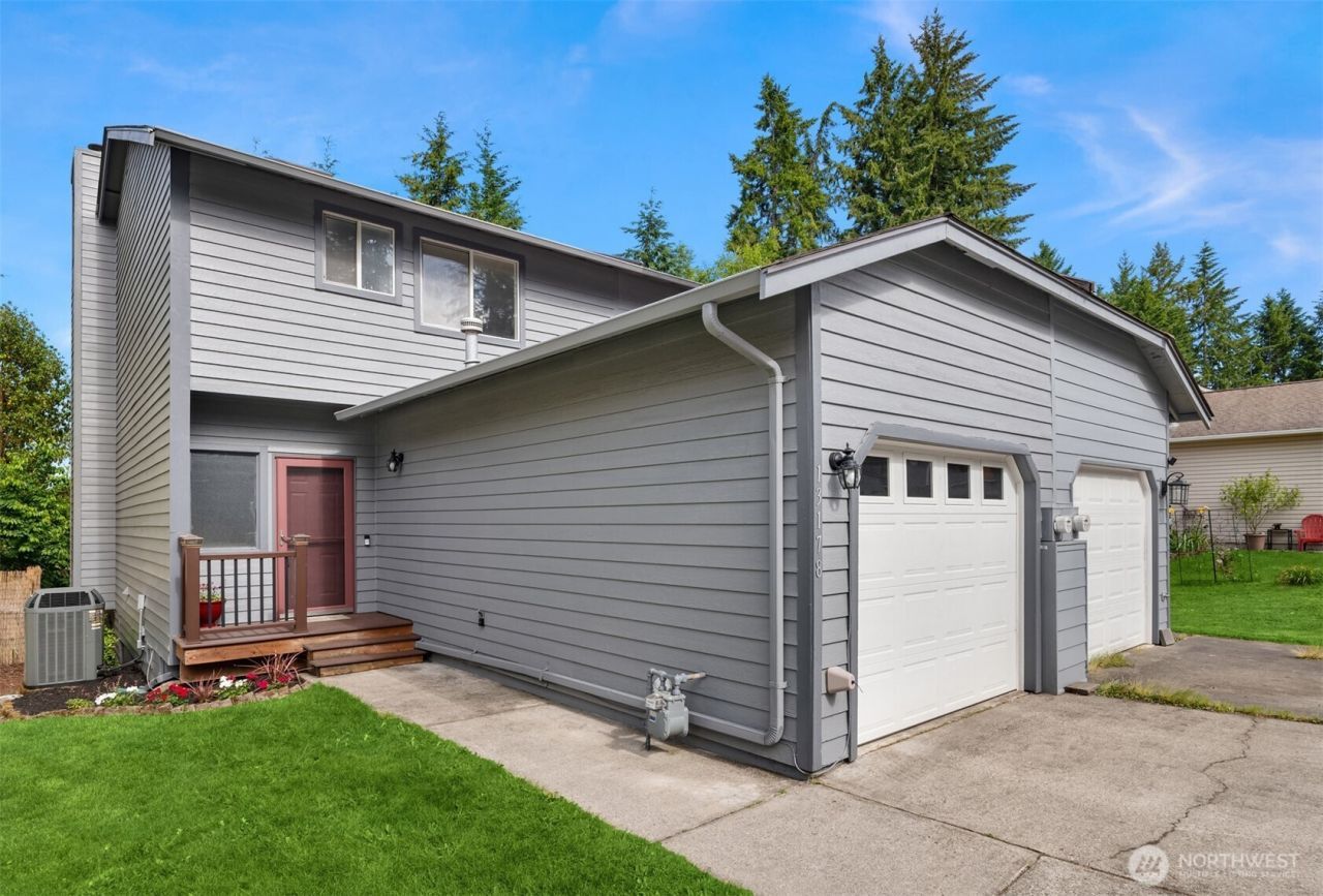 13178 Lakeridge Circle Nw, Silverdale, WA 98383