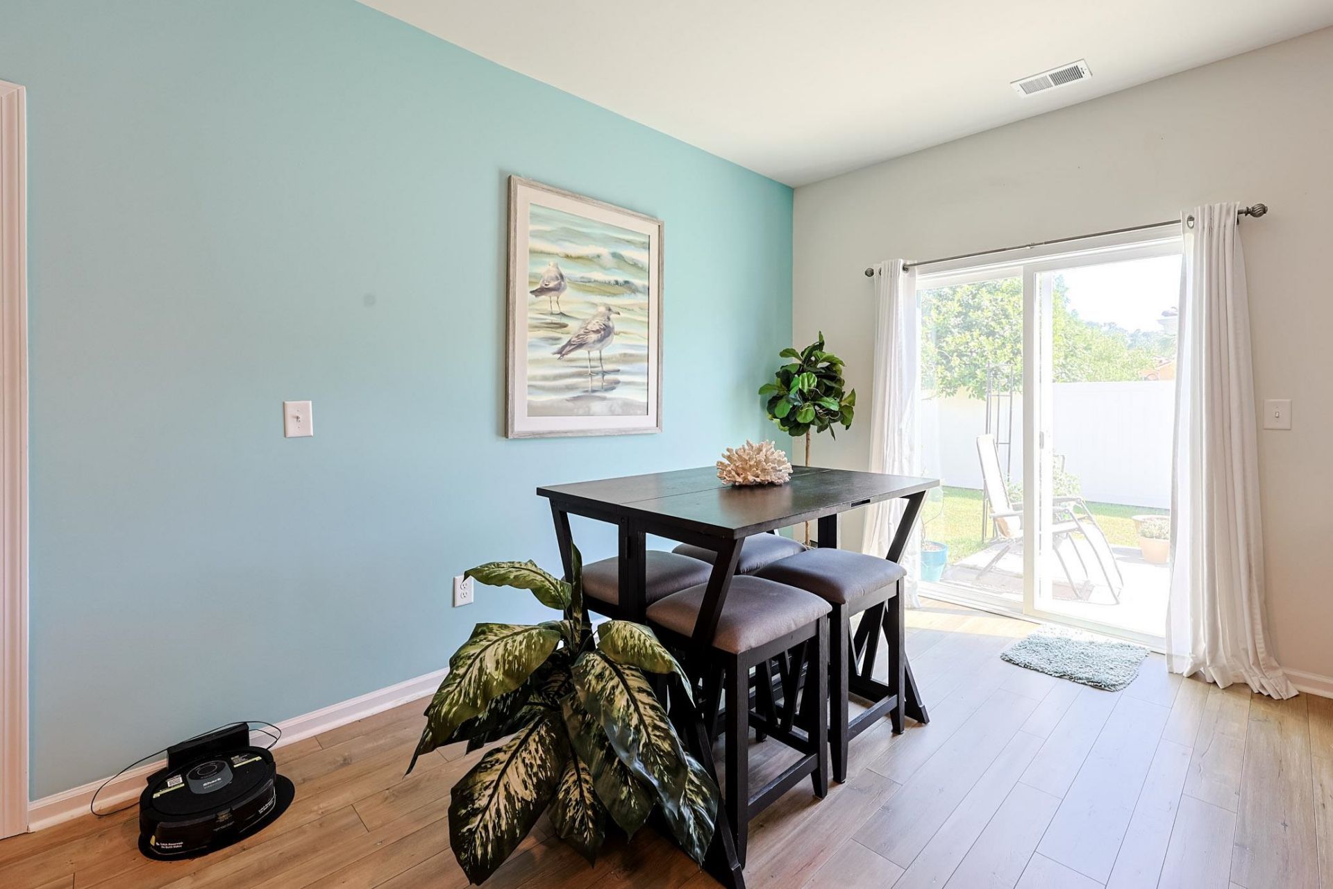 352 Hidden Cove Dr. Photo 10