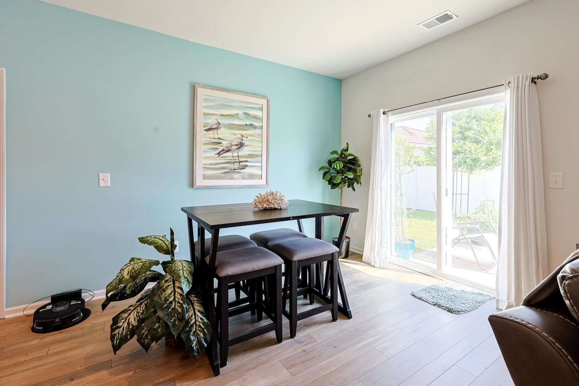 352 Hidden Cove Dr.  Photo 12