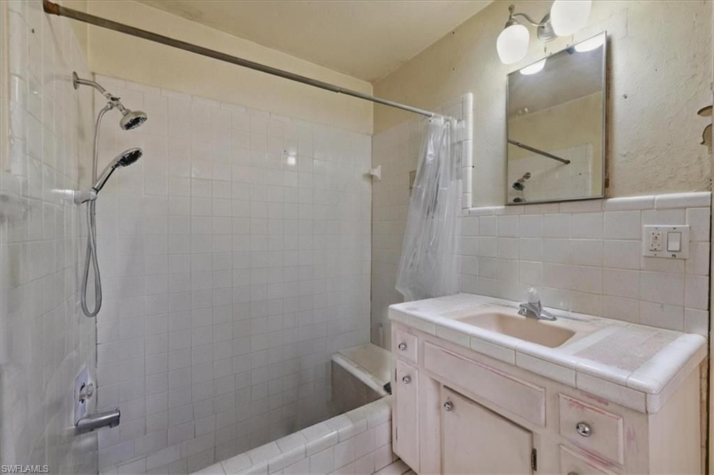 2124 Sunrise Blvd , Fort Myers, FL 33907 Photo