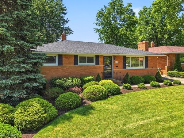 6503 Regency Drive, Parma, OH 44129
