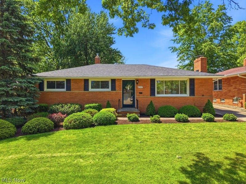 6503 Regency Drive, Parma, OH 44129 Photo 2