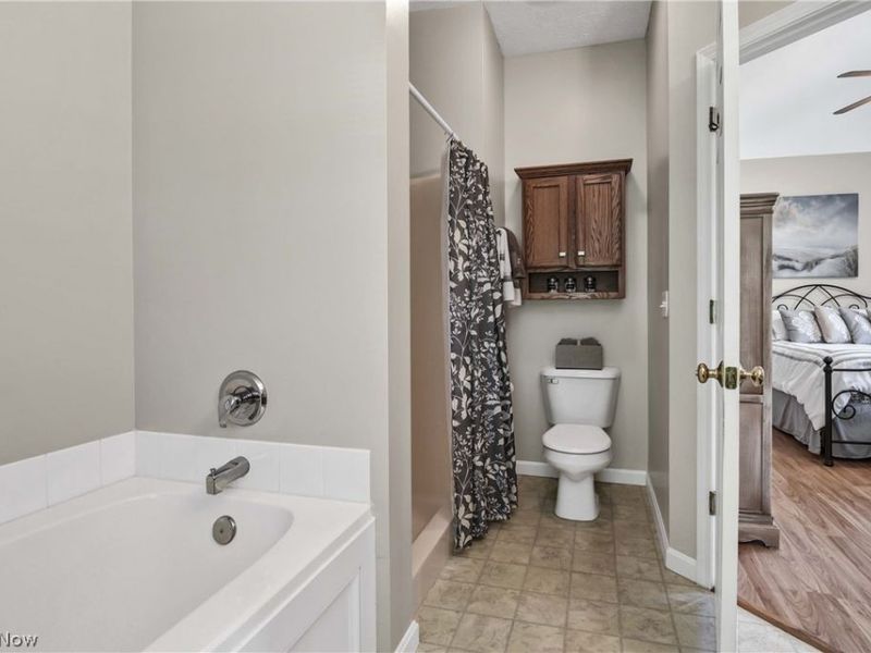 39282 Camelot Way, Avon, OH 44011 Photo 40
