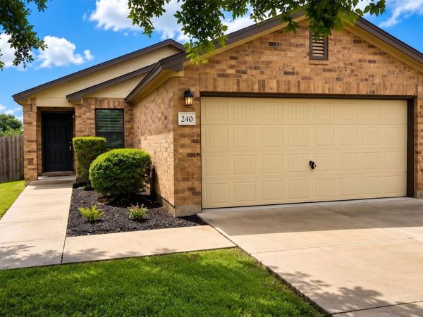 240 New Country RD, Kyle, TX 78640