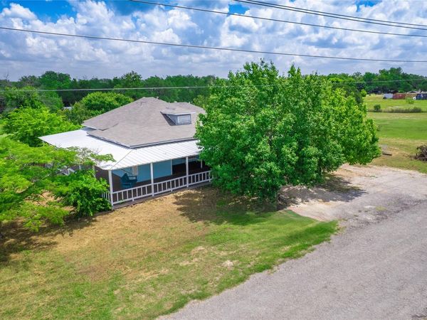 325 County Road 100 , San Saba, TX 76877
