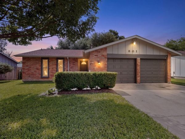 801 Pack Saddle PASS, Round Rock, TX 78681