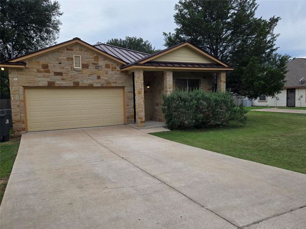 141 Kokomo LN , Bastrop, TX 78602