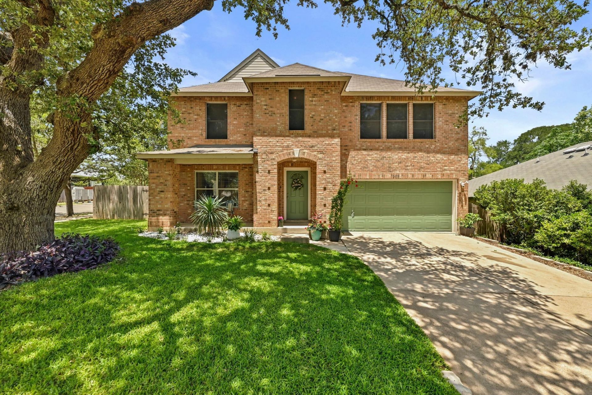 8416 Kansas River Dr, Austin, TX 78745 Main Photo