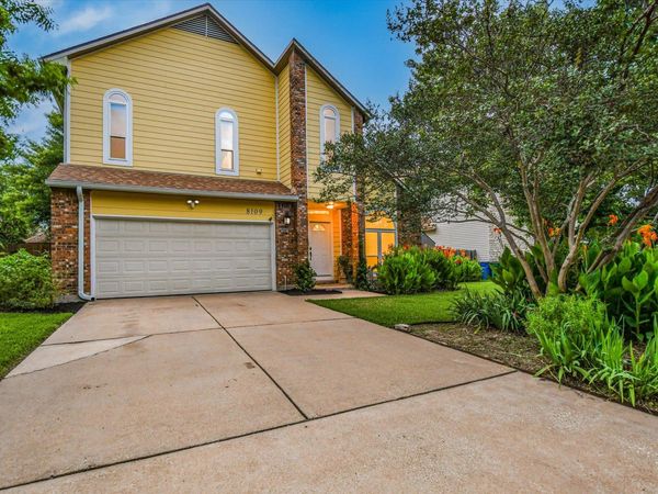8109 FLASHPAN CV, Austin, TX 78729