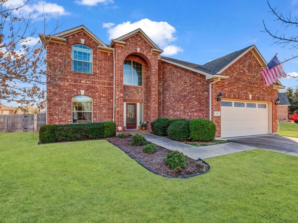 500 Hickory Run DR, Cedar Park, TX 78613