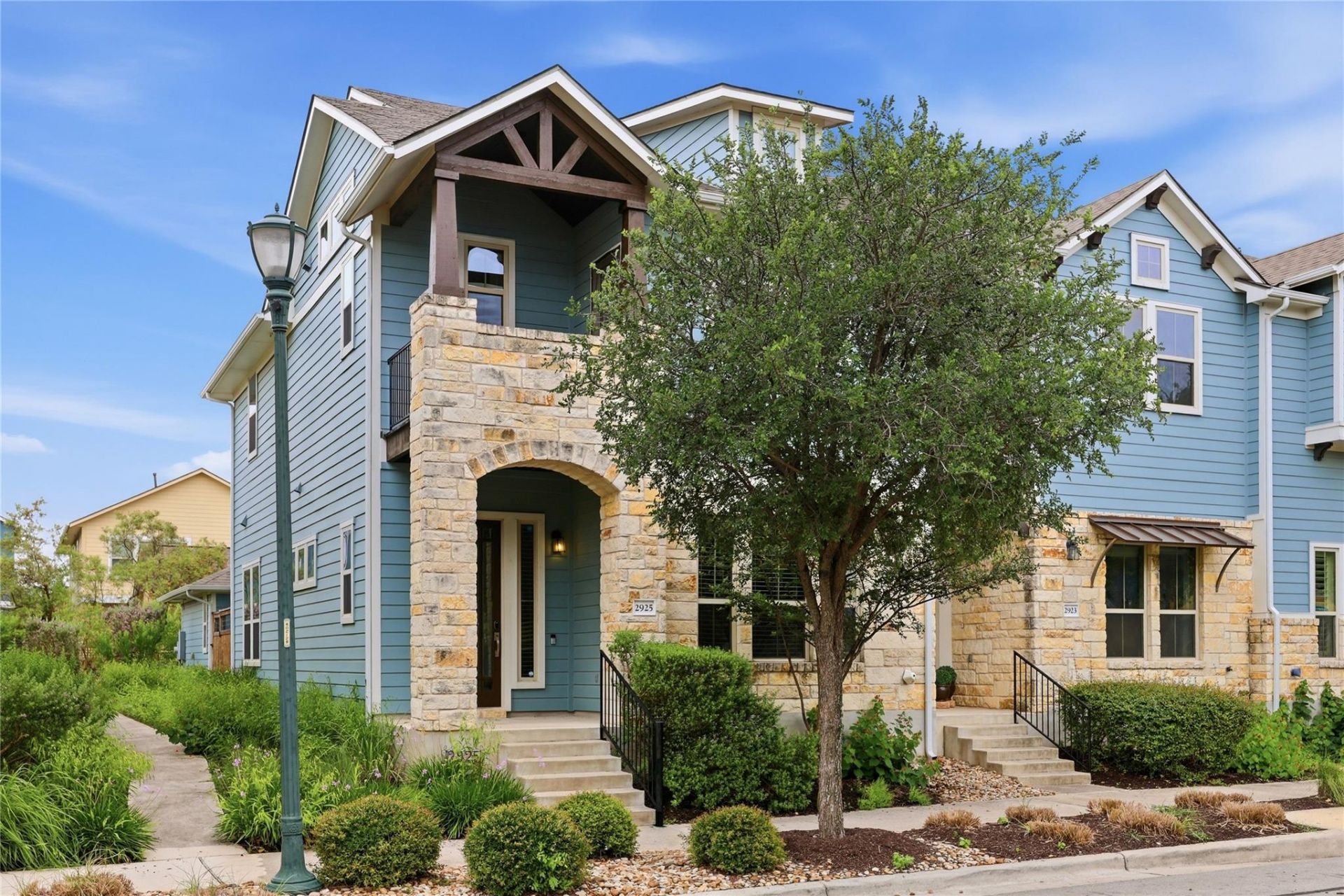 2925 Zach Scott St, Austin, TX 78723 Main Photo