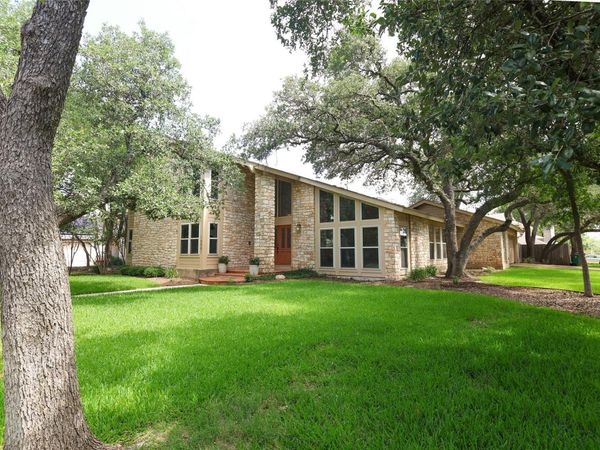 10901 Country Knoll KNLS, Austin, TX 78750